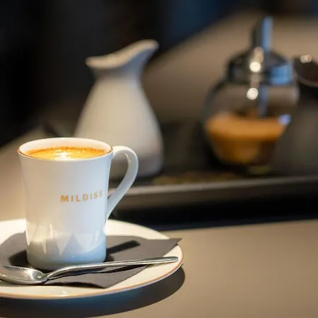 Mildiss & Restaurant, Bw Signature Collection מלון