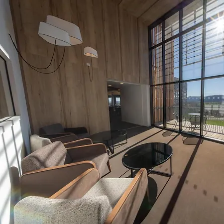 Mildiss & Restaurant, Bw Signature Collection Besse-et-Saint-Anastaise