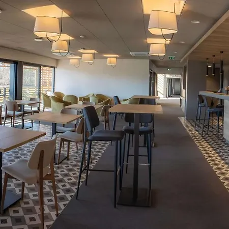 מלון Mildiss & Restaurant, Bw Signature Collection בסה-א-סנט-אנסטאיס