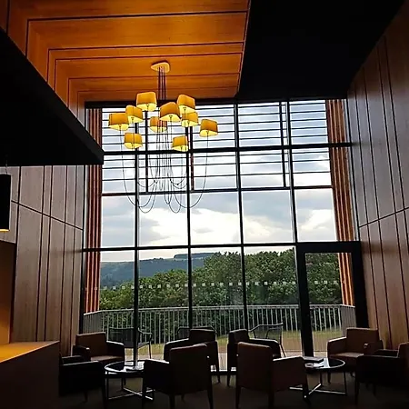 Mildiss & Restaurant, Bw Signature Collection Besse-et-Saint-Anastaise