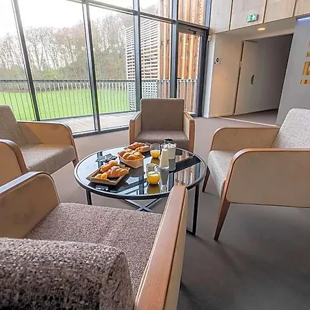 Mildiss & Restaurant, Bw Signature Collection