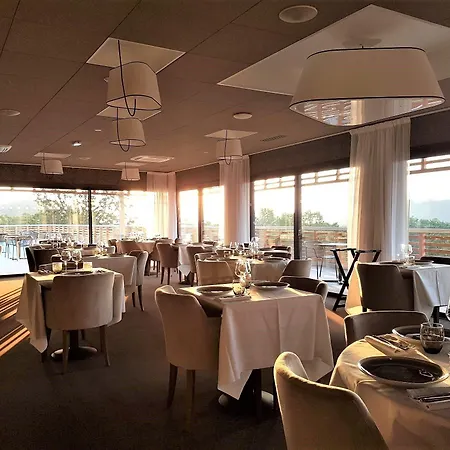 Mildiss & Restaurant, Bw Signature Collection בסה-א-סנט-אנסטאיס