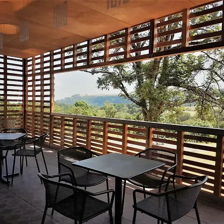 Mildiss & Restaurant, Bw Signature Collection מלון