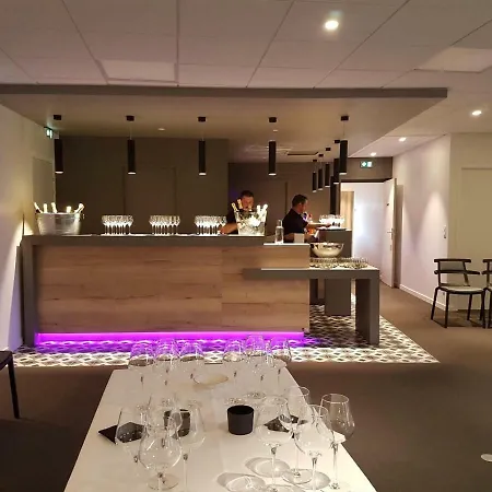Mildiss & Restaurant, Bw Signature Collection בסה-א-סנט-אנסטאיס