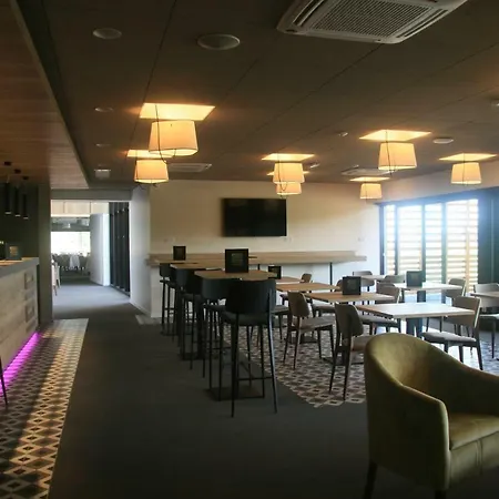 Mildiss & Restaurant, Bw Signature Collection 4* בסה-א-סנט-אנסטאיס