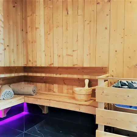 Hotel Mildiss & Restaurant, Bw Signature Collection 4*