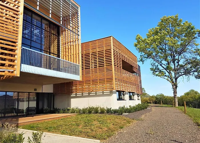 Mildiss & Restaurant, Bw Signature Collection